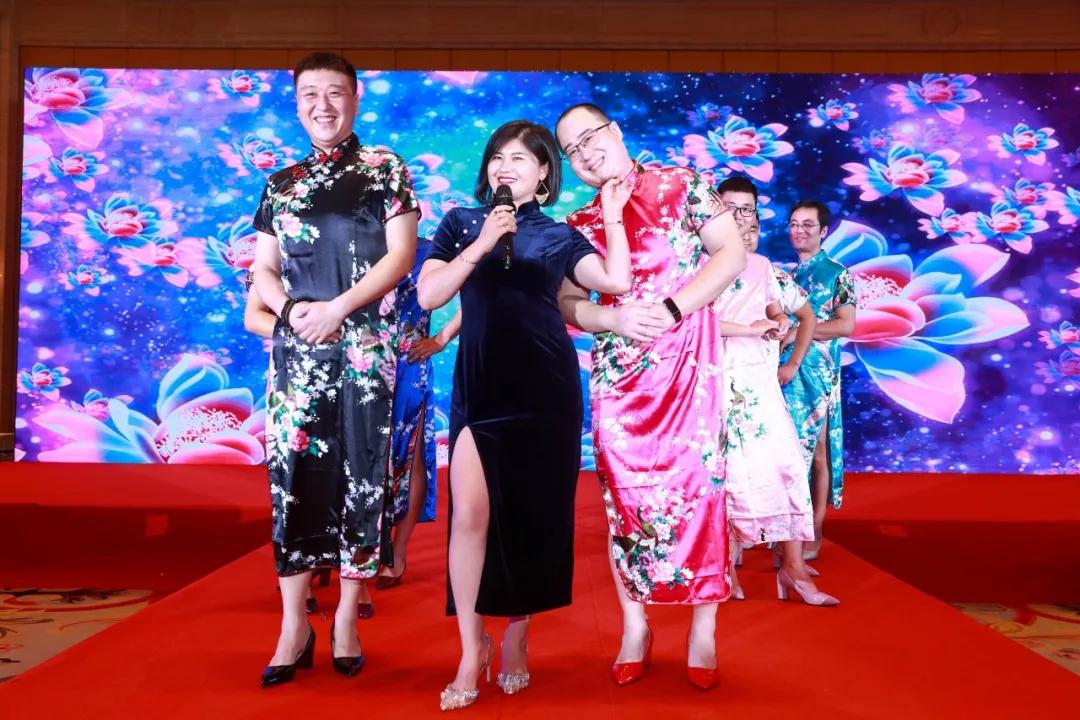 熱烈慶?！白兏飫撔?揚帆未來”北京中成康富2019年合伙人年會勝利召開