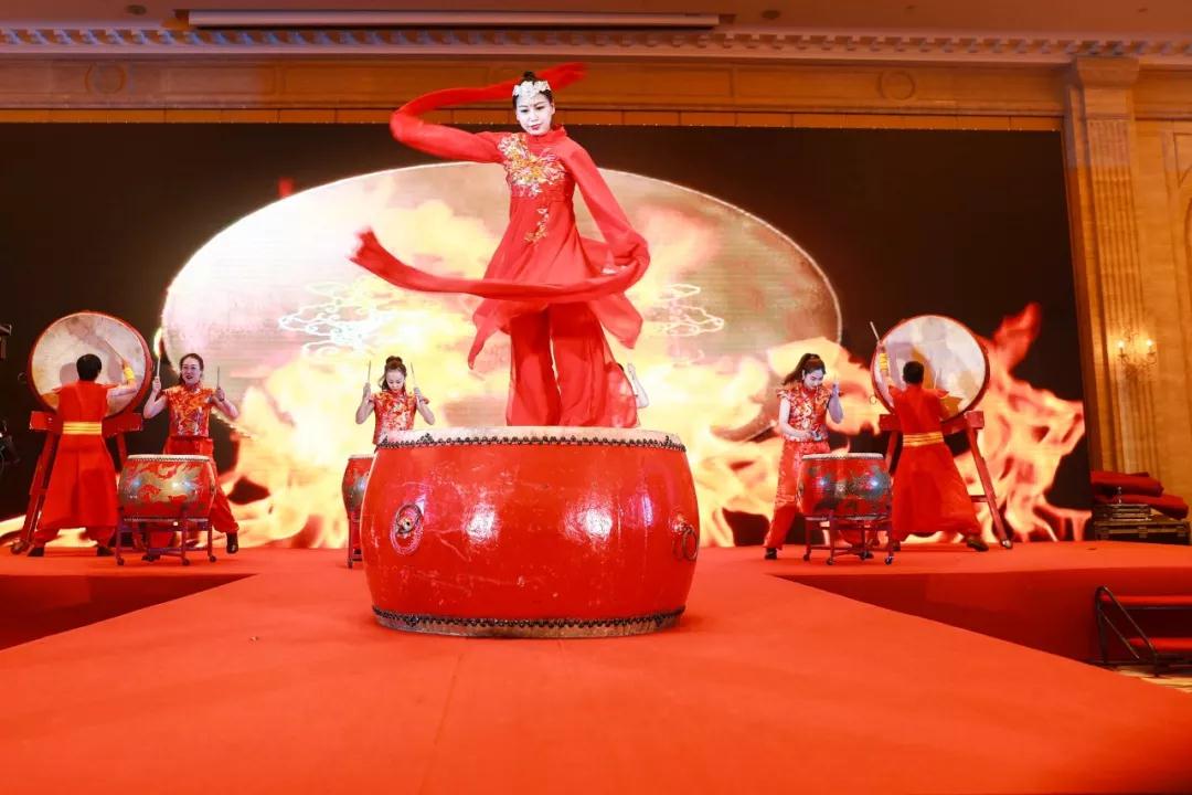 熱烈慶?！白兏飫撔?揚帆未來”北京中成康富2019年合伙人年會勝利召開